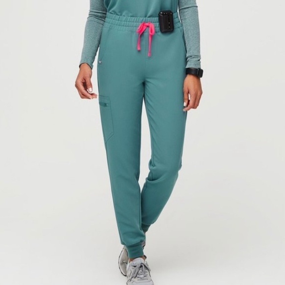 FIGS Hydrogreen High Wasted Zamora Pants Petite NWT